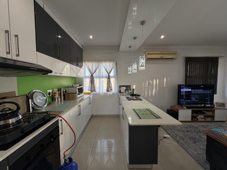 To Let 1 Bedroom Property for Rent in Somerset Park KwaZulu-Natal