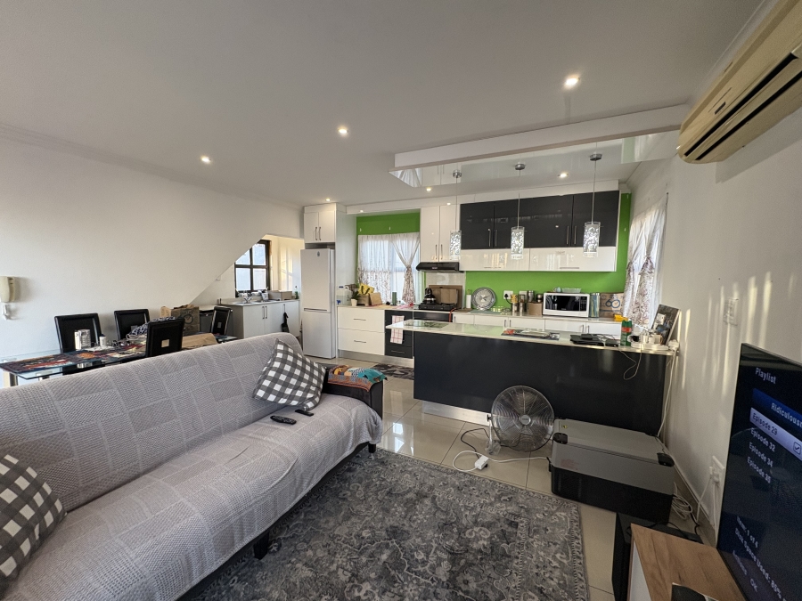 To Let 1 Bedroom Property for Rent in Somerset Park KwaZulu-Natal