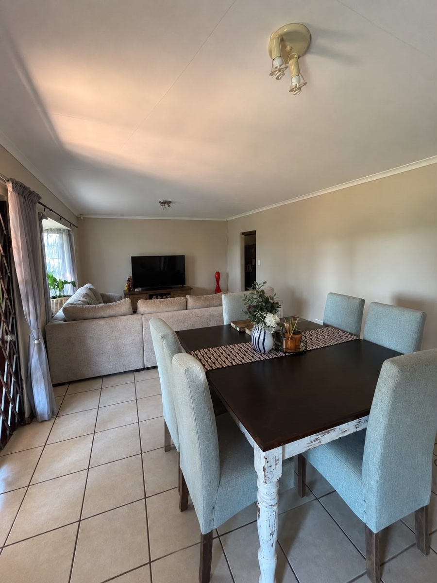 To Let 3 Bedroom Property for Rent in Waterfall KwaZulu-Natal