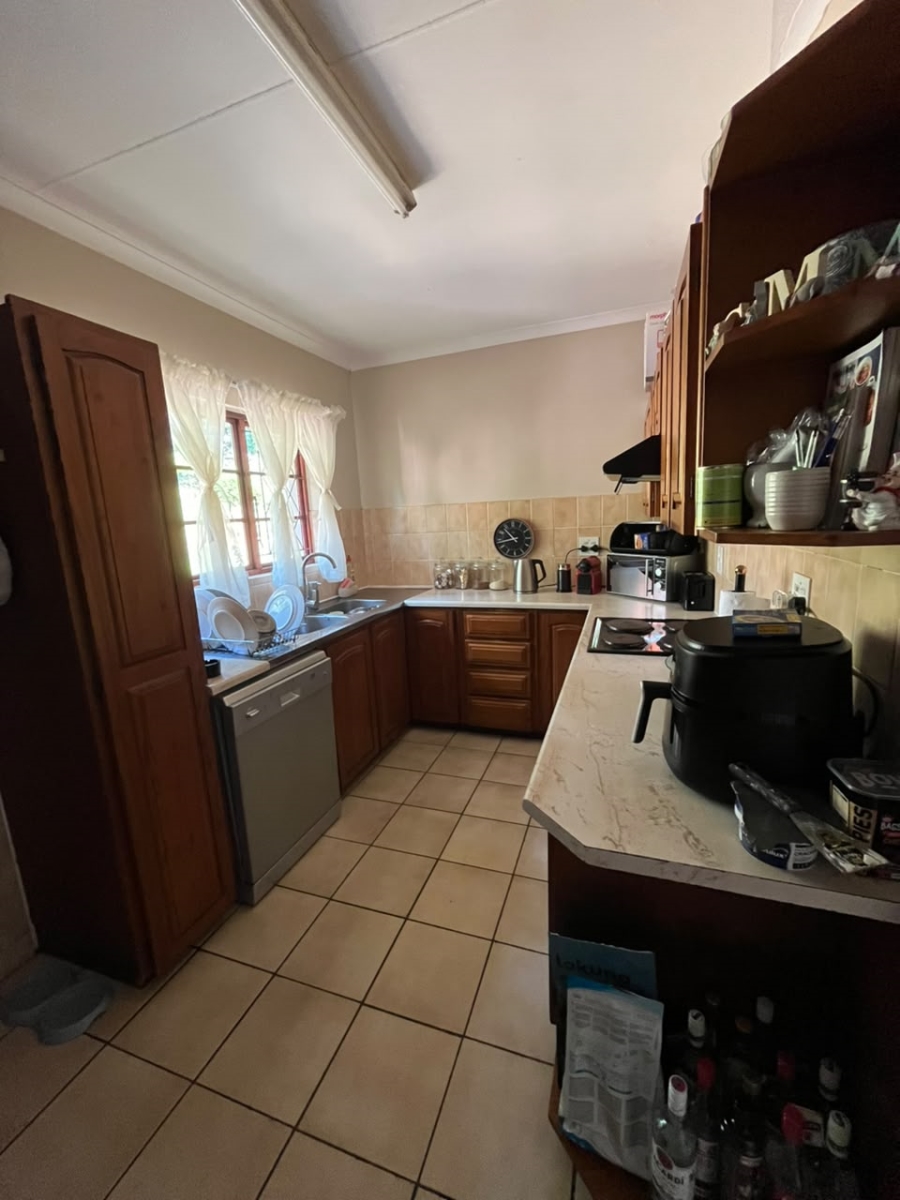 To Let 3 Bedroom Property for Rent in Waterfall KwaZulu-Natal
