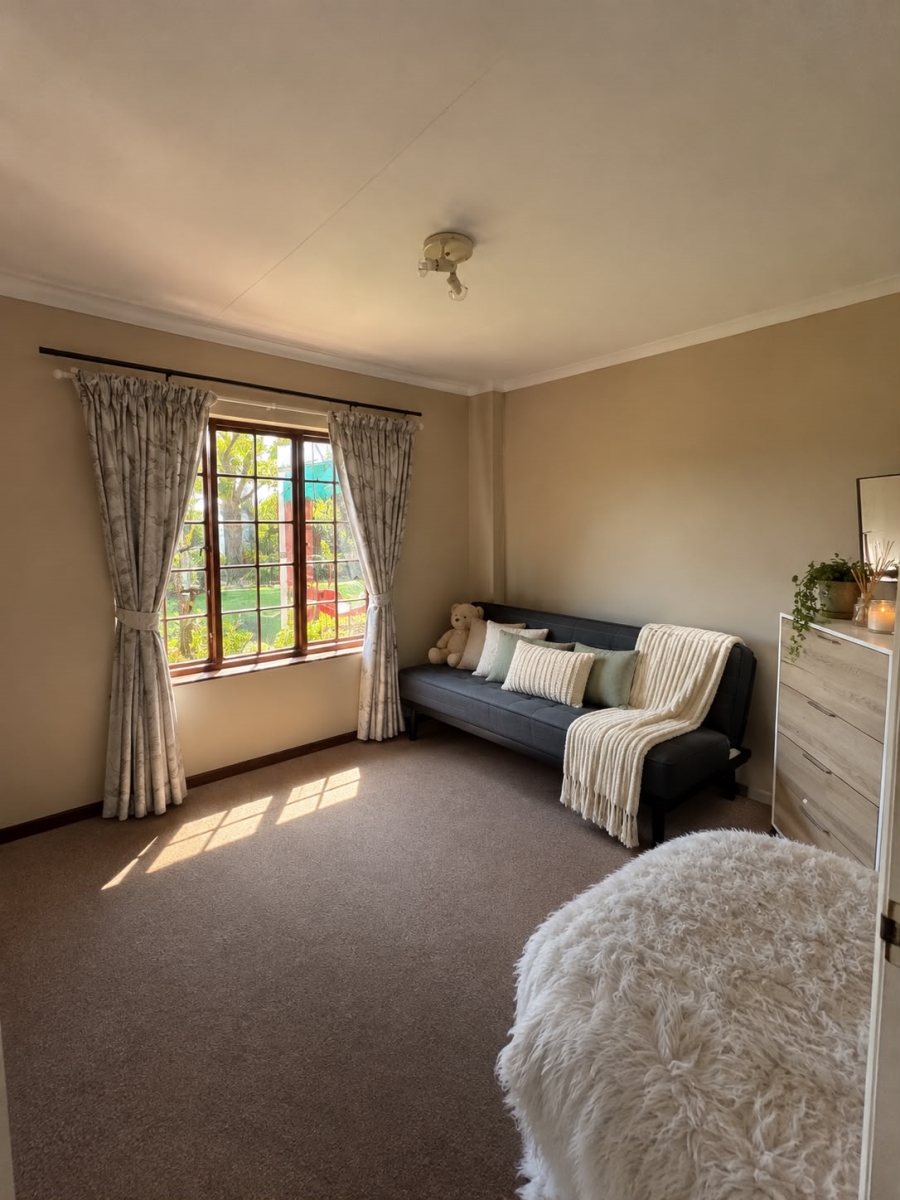 To Let 3 Bedroom Property for Rent in Waterfall KwaZulu-Natal