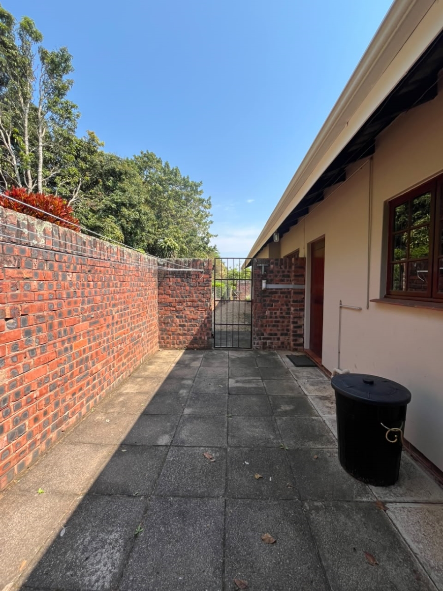 To Let 3 Bedroom Property for Rent in Waterfall KwaZulu-Natal