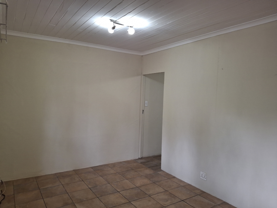 1 Bedroom Property for Sale in Greendale KwaZulu-Natal