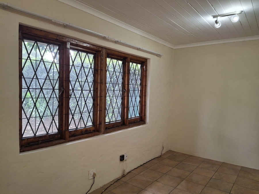 1 Bedroom Property for Sale in Greendale KwaZulu-Natal