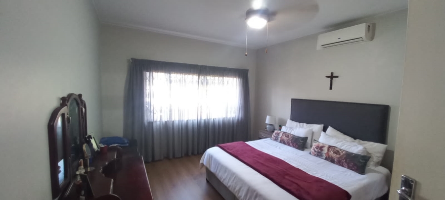 2 Bedroom Property for Sale in Glenwood KwaZulu-Natal