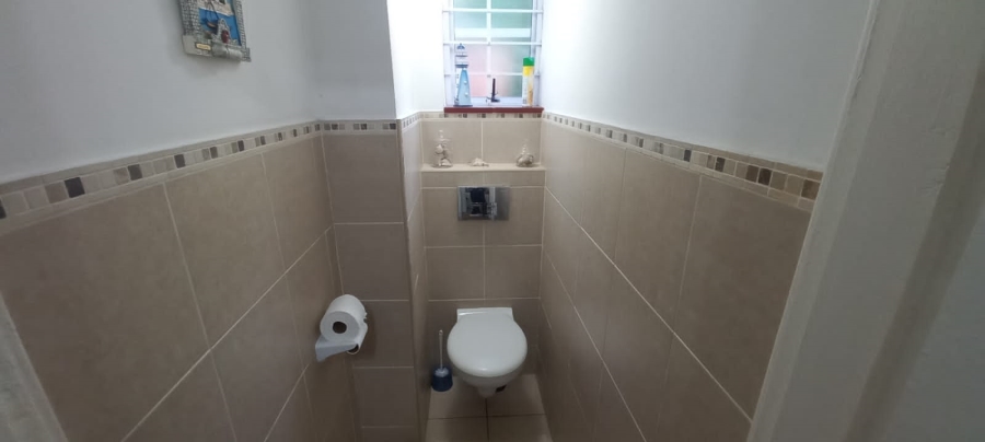 2 Bedroom Property for Sale in Glenwood KwaZulu-Natal