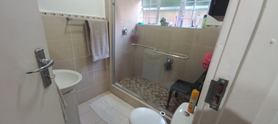 2 Bedroom Property for Sale in Glenwood KwaZulu-Natal