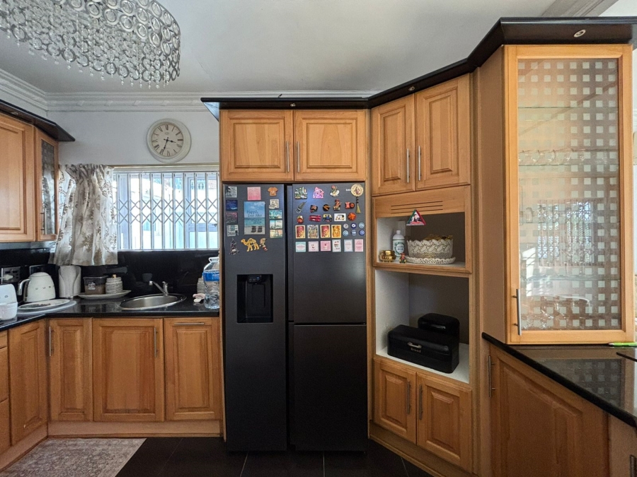 5 Bedroom Property for Sale in Somerset Park KwaZulu-Natal