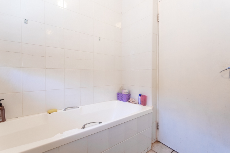 3 Bedroom Property for Sale in Amanzimtoti KwaZulu-Natal