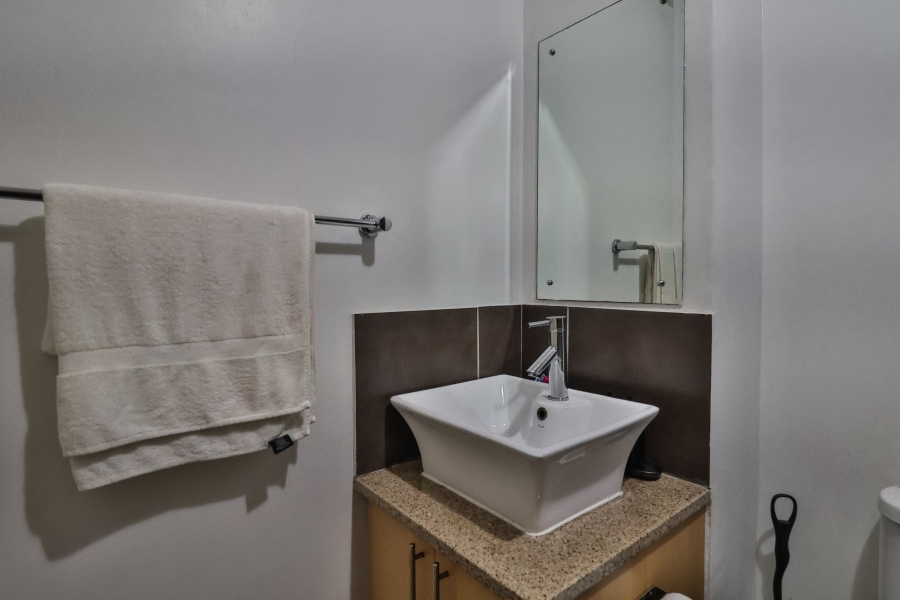 To Let 2 Bedroom Property for Rent in Sherwood KwaZulu-Natal