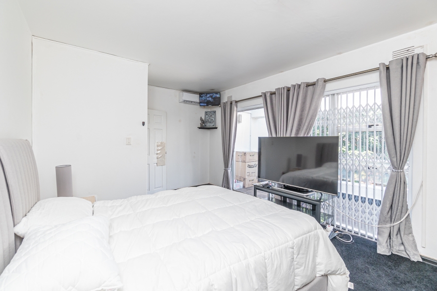 4 Bedroom Property for Sale in Athlone Park KwaZulu-Natal