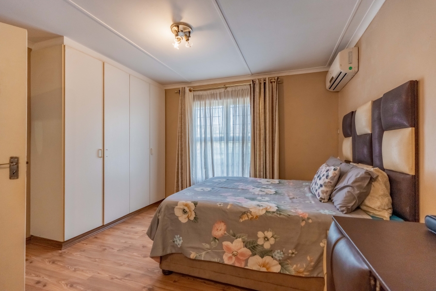 3 Bedroom Property for Sale in Sherwood KwaZulu-Natal