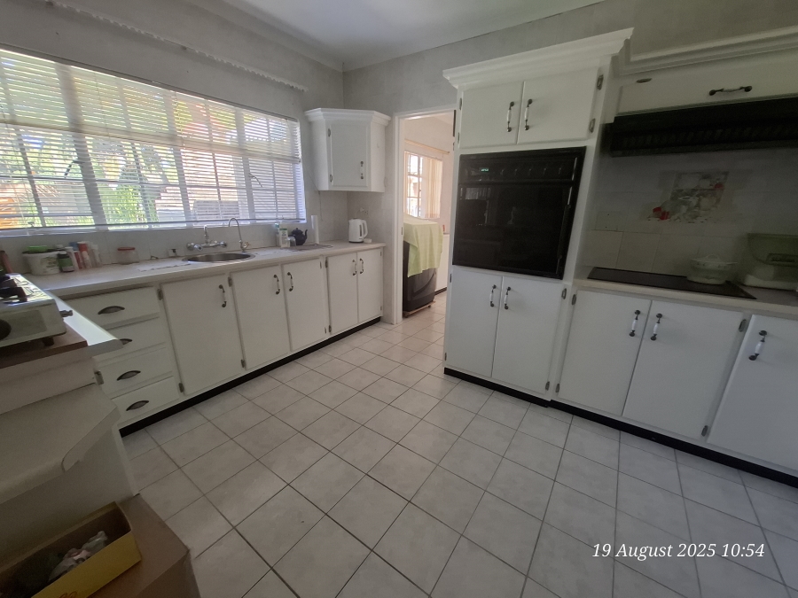 3 Bedroom Property for Sale in Aviary Hill KwaZulu-Natal