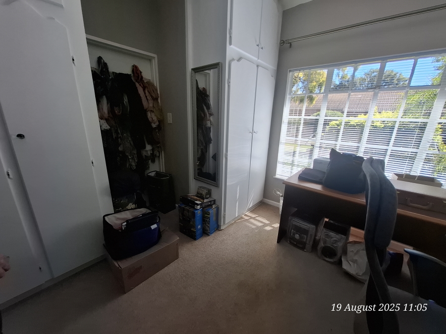 3 Bedroom Property for Sale in Aviary Hill KwaZulu-Natal