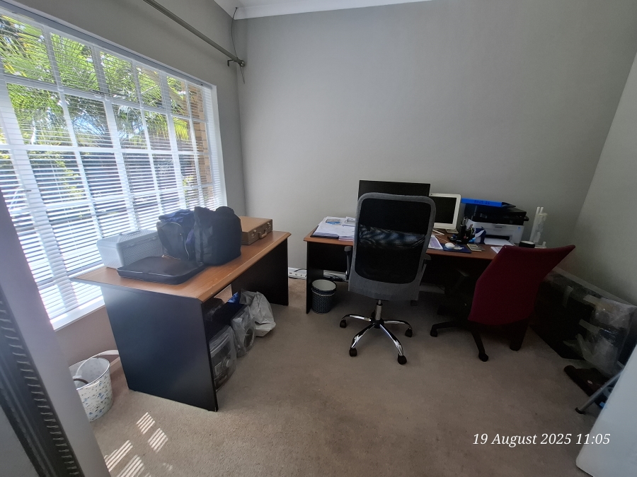 3 Bedroom Property for Sale in Aviary Hill KwaZulu-Natal