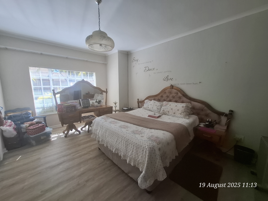 3 Bedroom Property for Sale in Aviary Hill KwaZulu-Natal