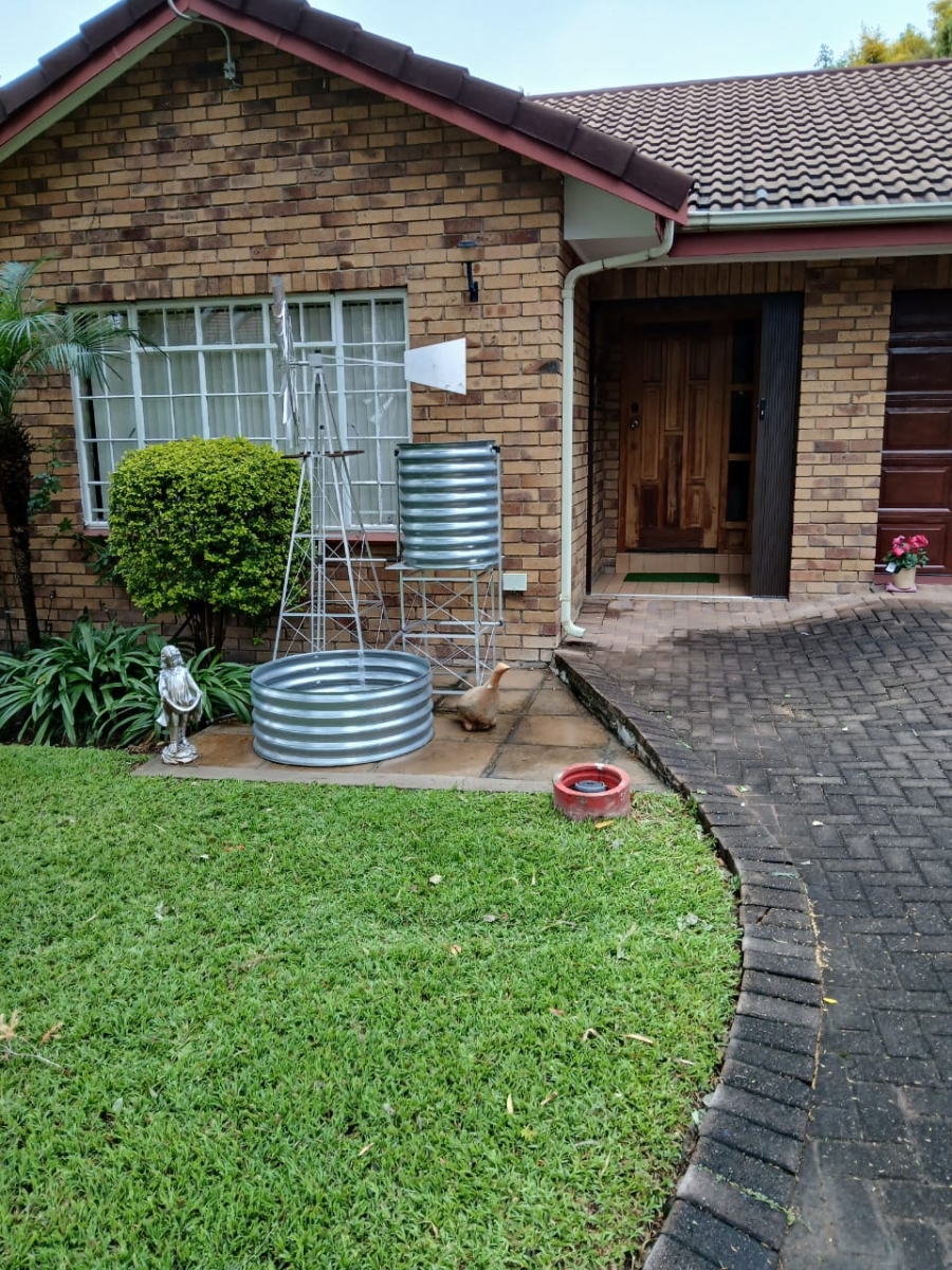 3 Bedroom Property for Sale in Aviary Hill KwaZulu-Natal