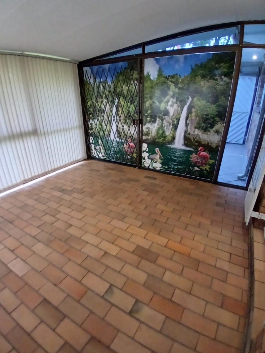 3 Bedroom Property for Sale in Aviary Hill KwaZulu-Natal