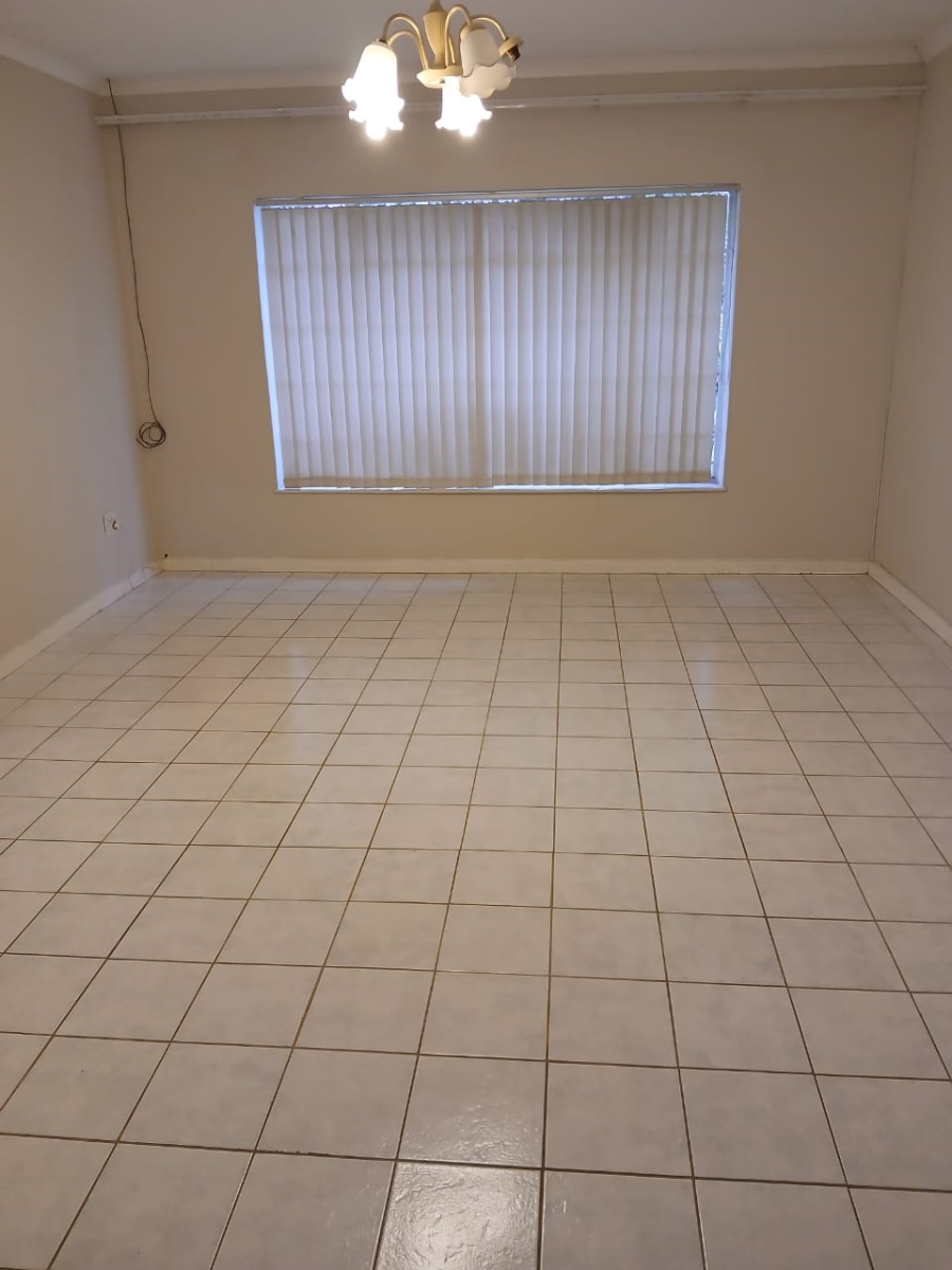 3 Bedroom Property for Sale in Aviary Hill KwaZulu-Natal