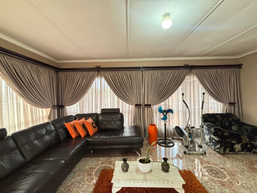 4 Bedroom Property for Sale in Sea Cow Lake KwaZulu-Natal