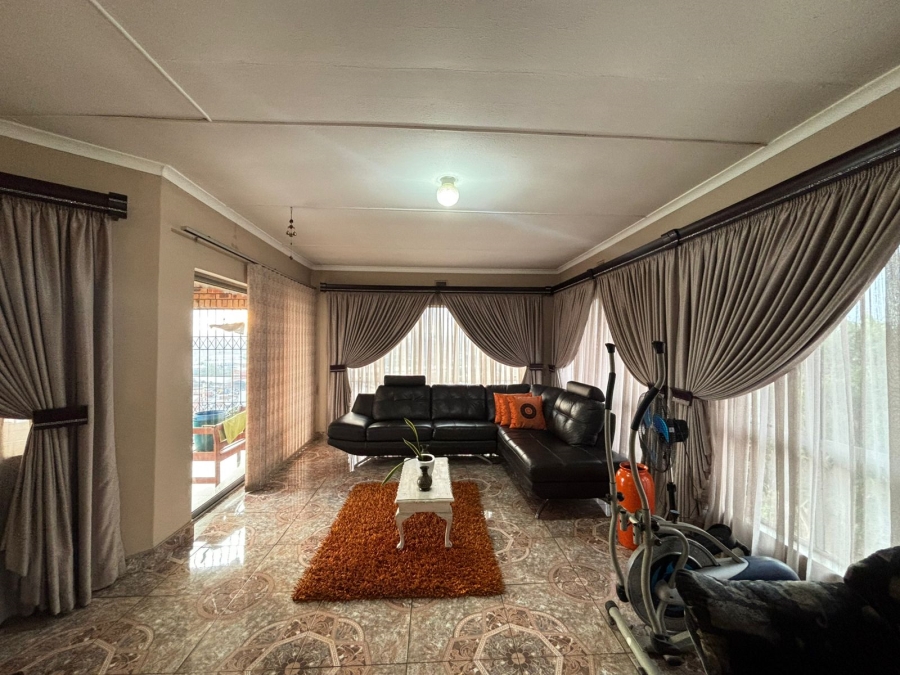 4 Bedroom Property for Sale in Sea Cow Lake KwaZulu-Natal