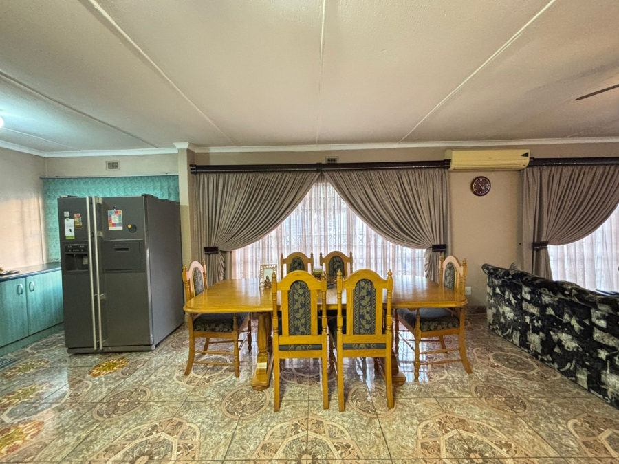 4 Bedroom Property for Sale in Sea Cow Lake KwaZulu-Natal