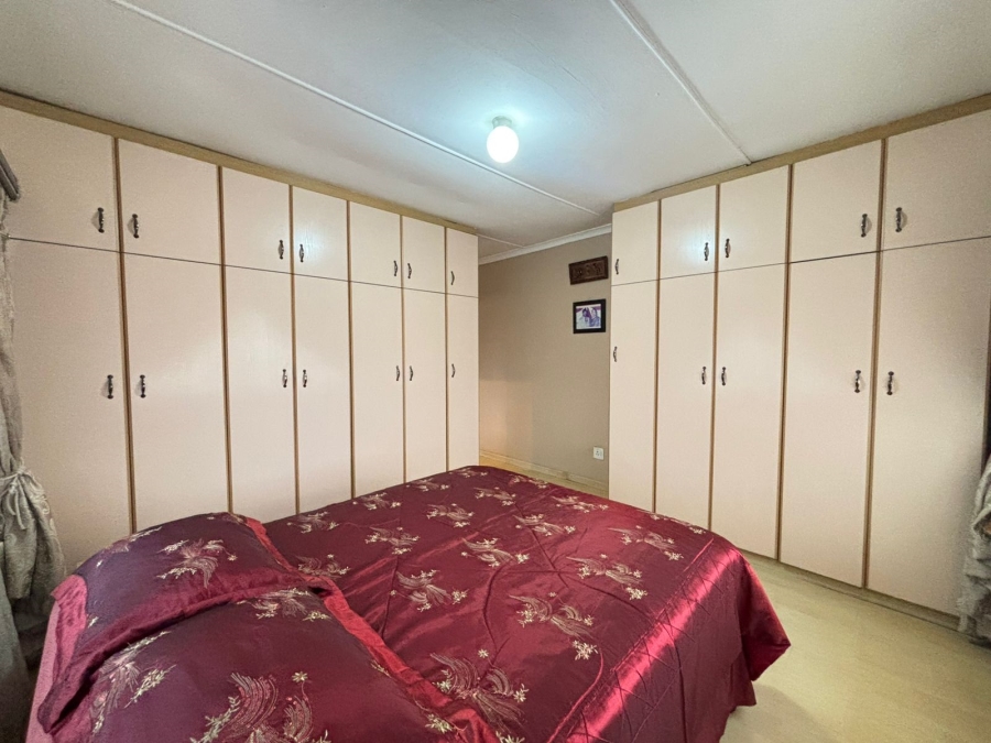 4 Bedroom Property for Sale in Sea Cow Lake KwaZulu-Natal