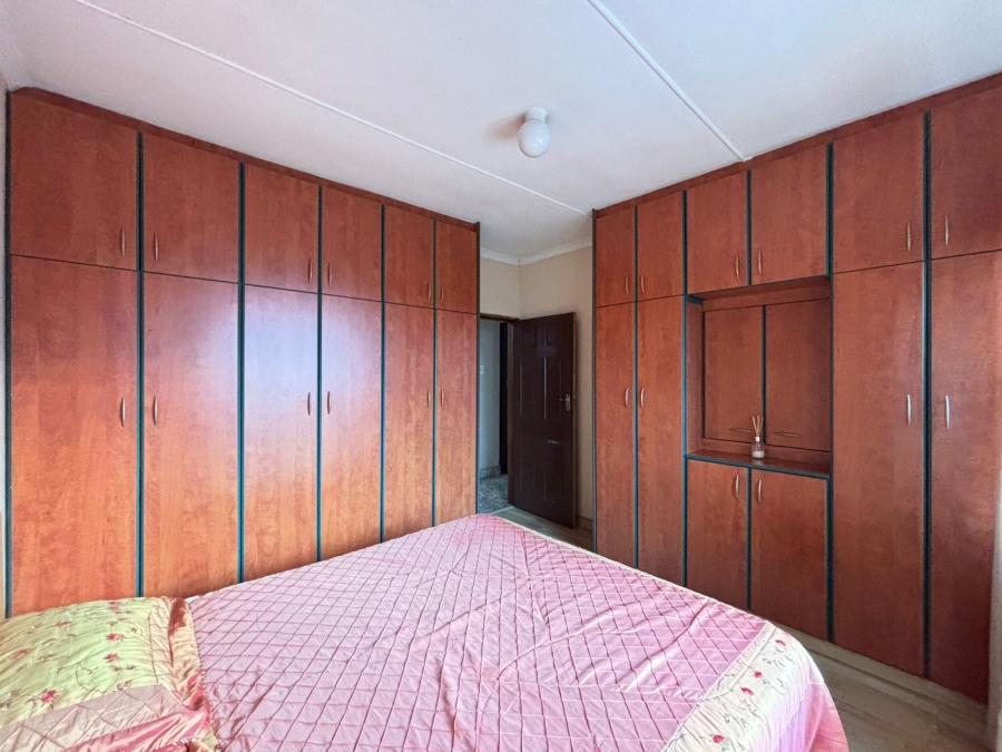 4 Bedroom Property for Sale in Sea Cow Lake KwaZulu-Natal