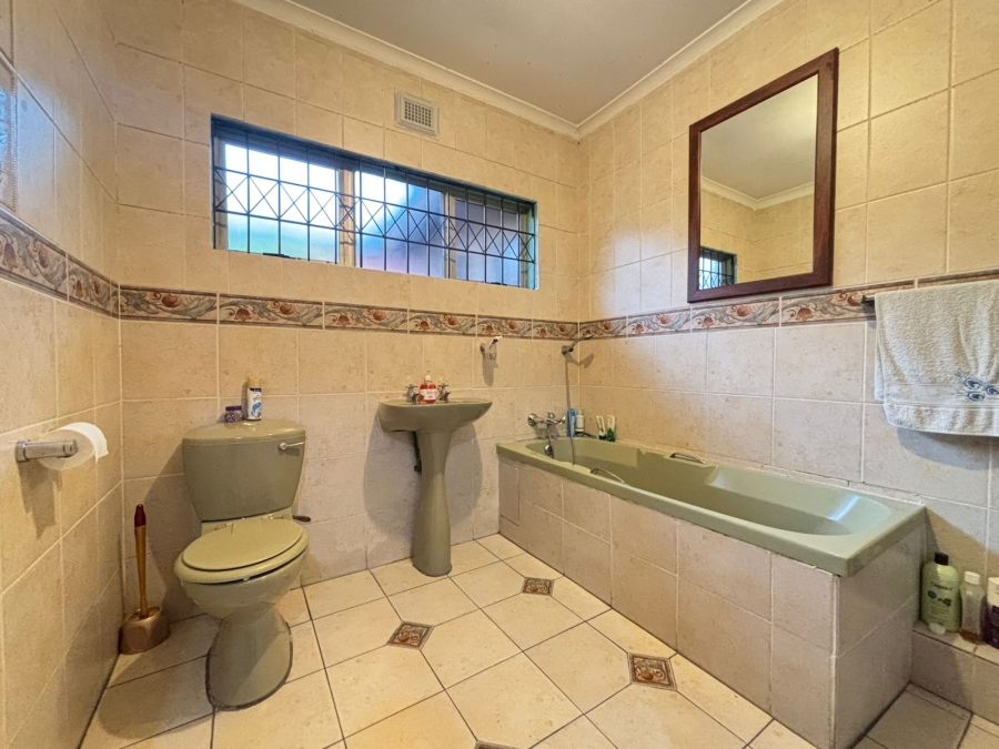 4 Bedroom Property for Sale in Sea Cow Lake KwaZulu-Natal