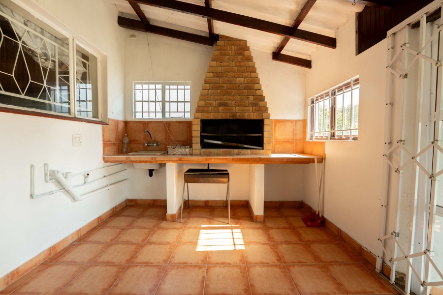 2 Bedroom Property for Sale in Elysium KwaZulu-Natal