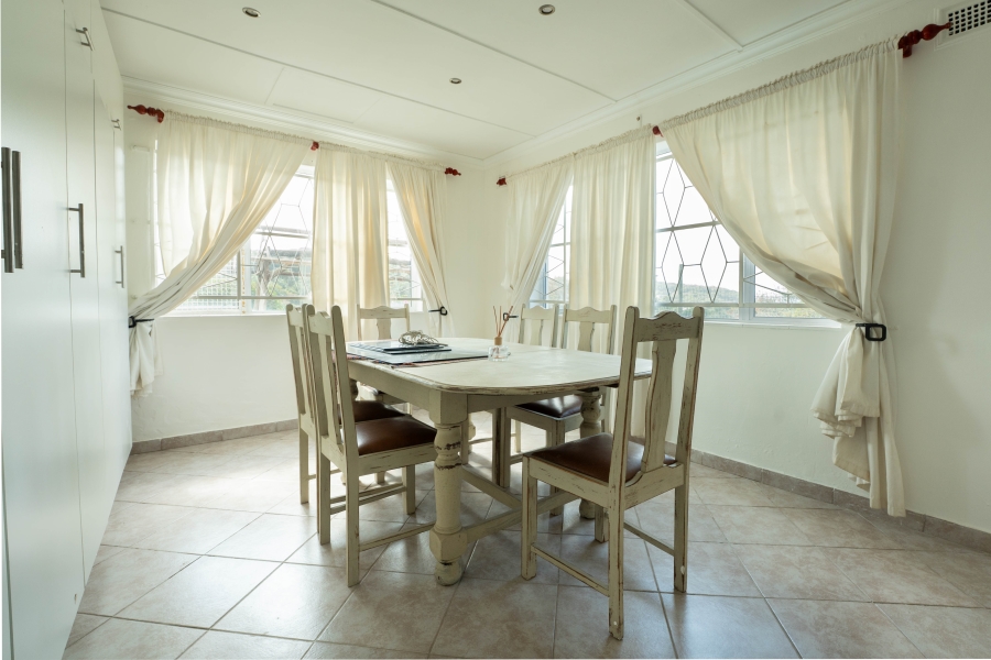 2 Bedroom Property for Sale in Elysium KwaZulu-Natal
