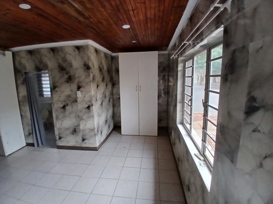 1 Bedroom Property for Sale in Hillary KwaZulu-Natal