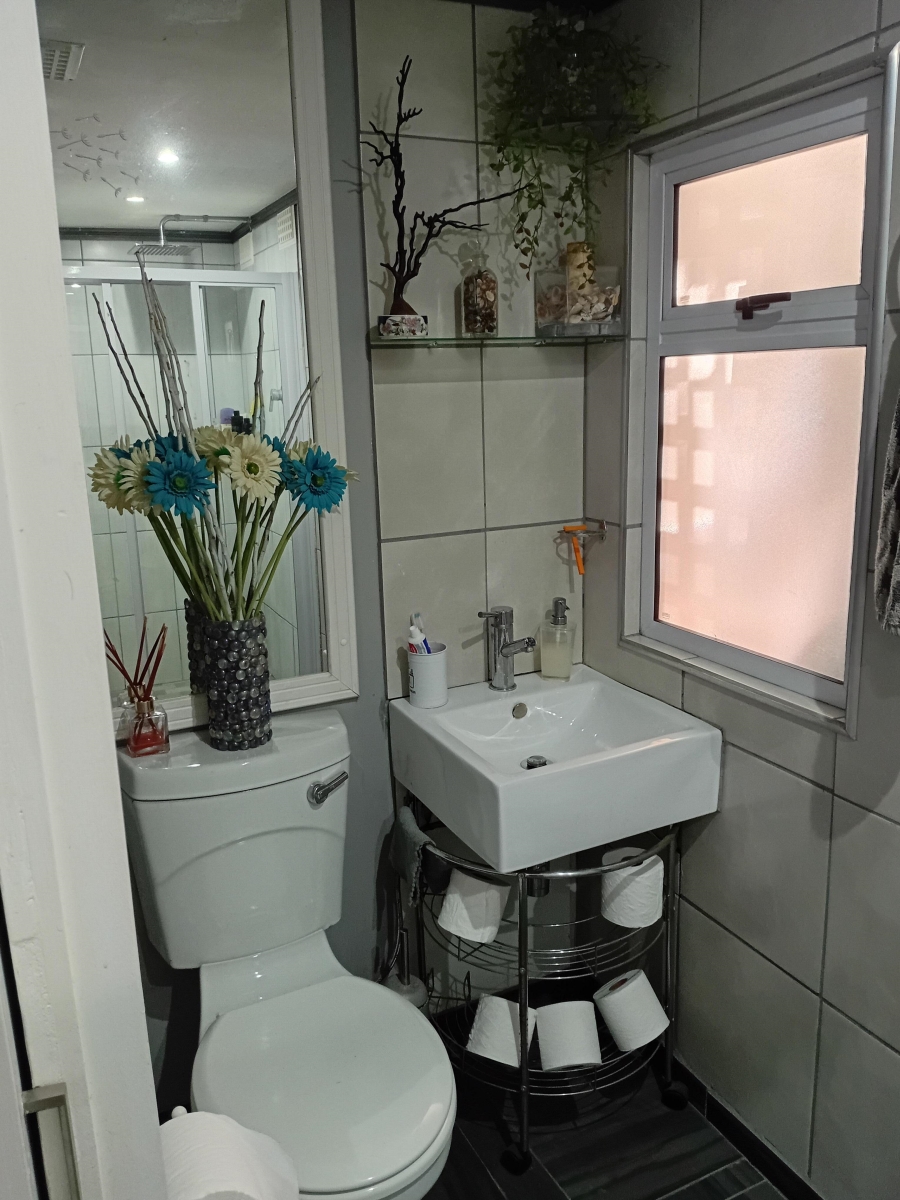 2 Bedroom Property for Sale in Inchanga KwaZulu-Natal