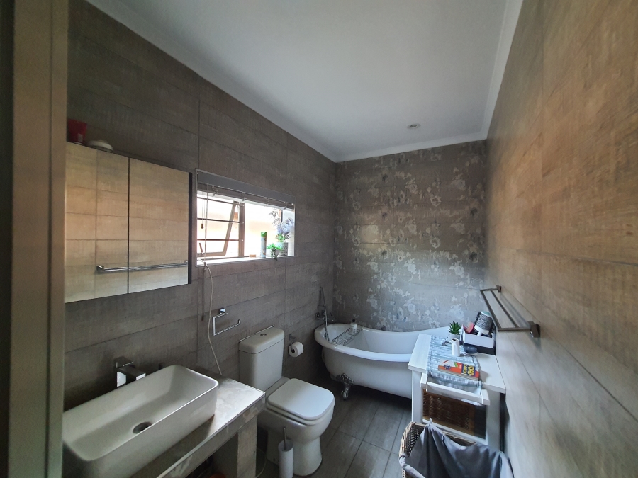 3 Bedroom Property for Sale in Meer En See KwaZulu-Natal