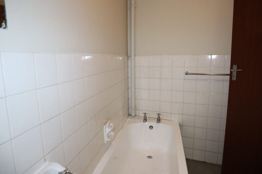 To Let 1 Bedroom Property for Rent in Pinetown KwaZulu-Natal