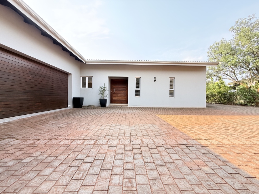 5 Bedroom Property for Sale in Zini River Estate KwaZulu-Natal