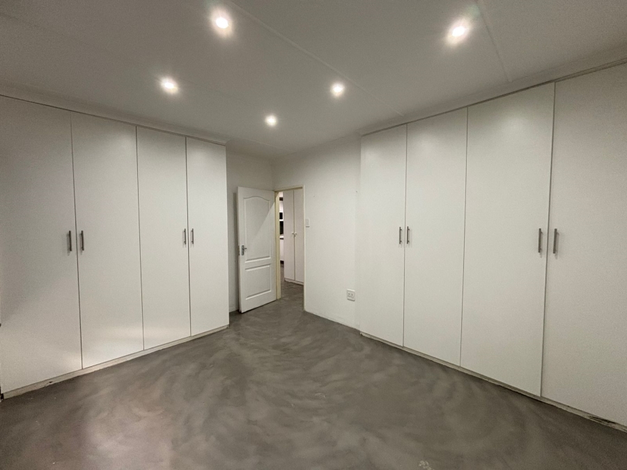 2 Bedroom Property for Sale in Sherwood KwaZulu-Natal