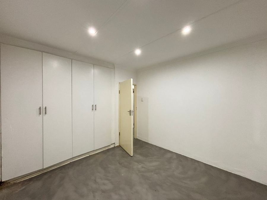 2 Bedroom Property for Sale in Sherwood KwaZulu-Natal