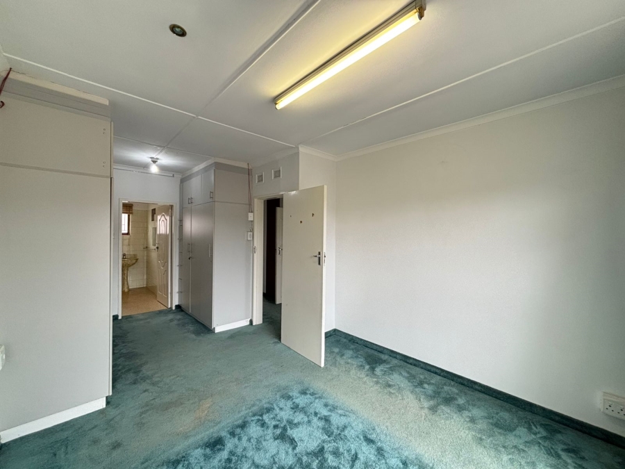 4 Bedroom Property for Sale in Reservoir Hills KwaZulu-Natal