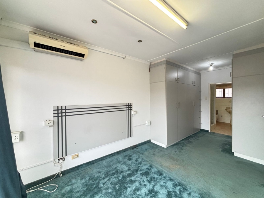 4 Bedroom Property for Sale in Reservoir Hills KwaZulu-Natal