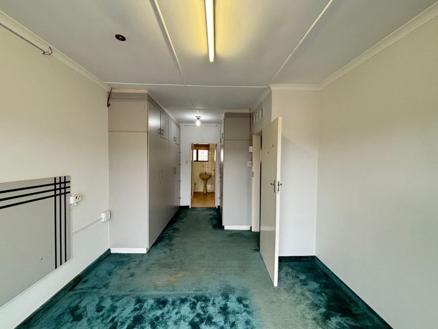 4 Bedroom Property for Sale in Reservoir Hills KwaZulu-Natal