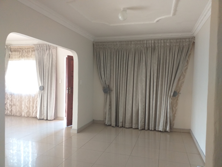 To Let 3 Bedroom Property for Rent in Illovo Glen KwaZulu-Natal