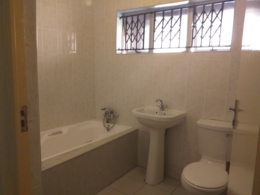 To Let 3 Bedroom Property for Rent in Illovo Glen KwaZulu-Natal