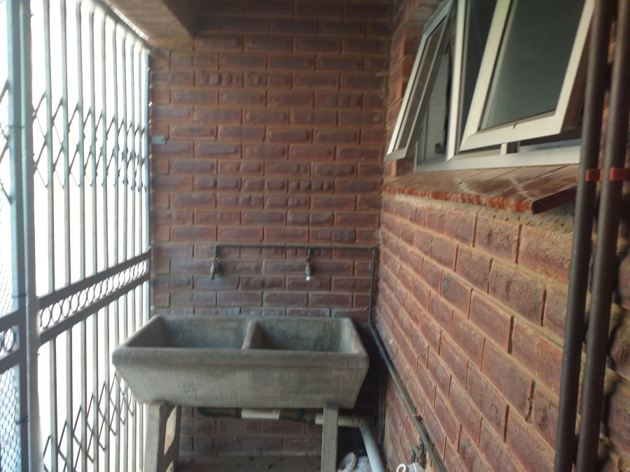 To Let 3 Bedroom Property for Rent in Illovo Glen KwaZulu-Natal