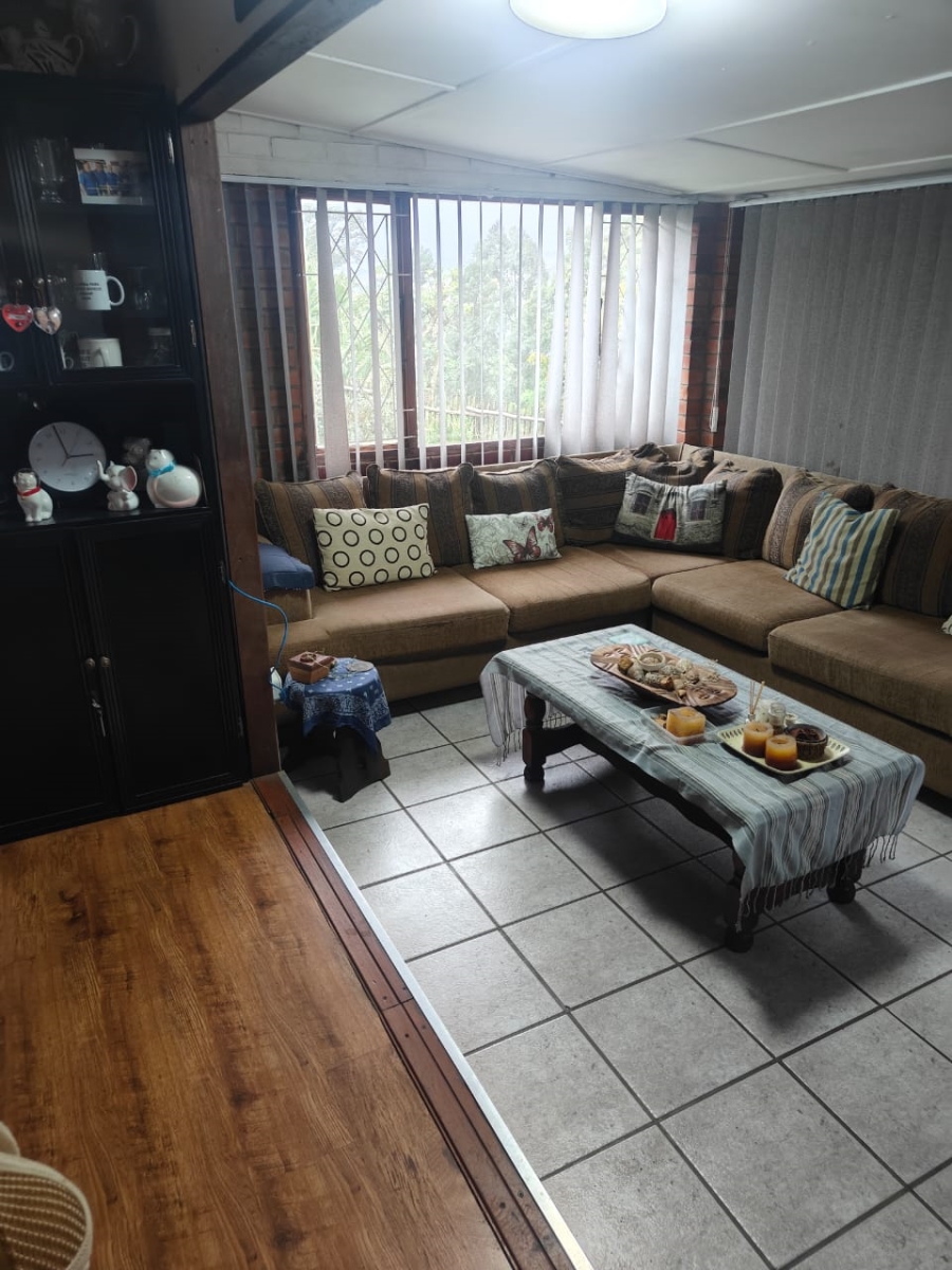 2 Bedroom Property for Sale in Inchanga KwaZulu-Natal