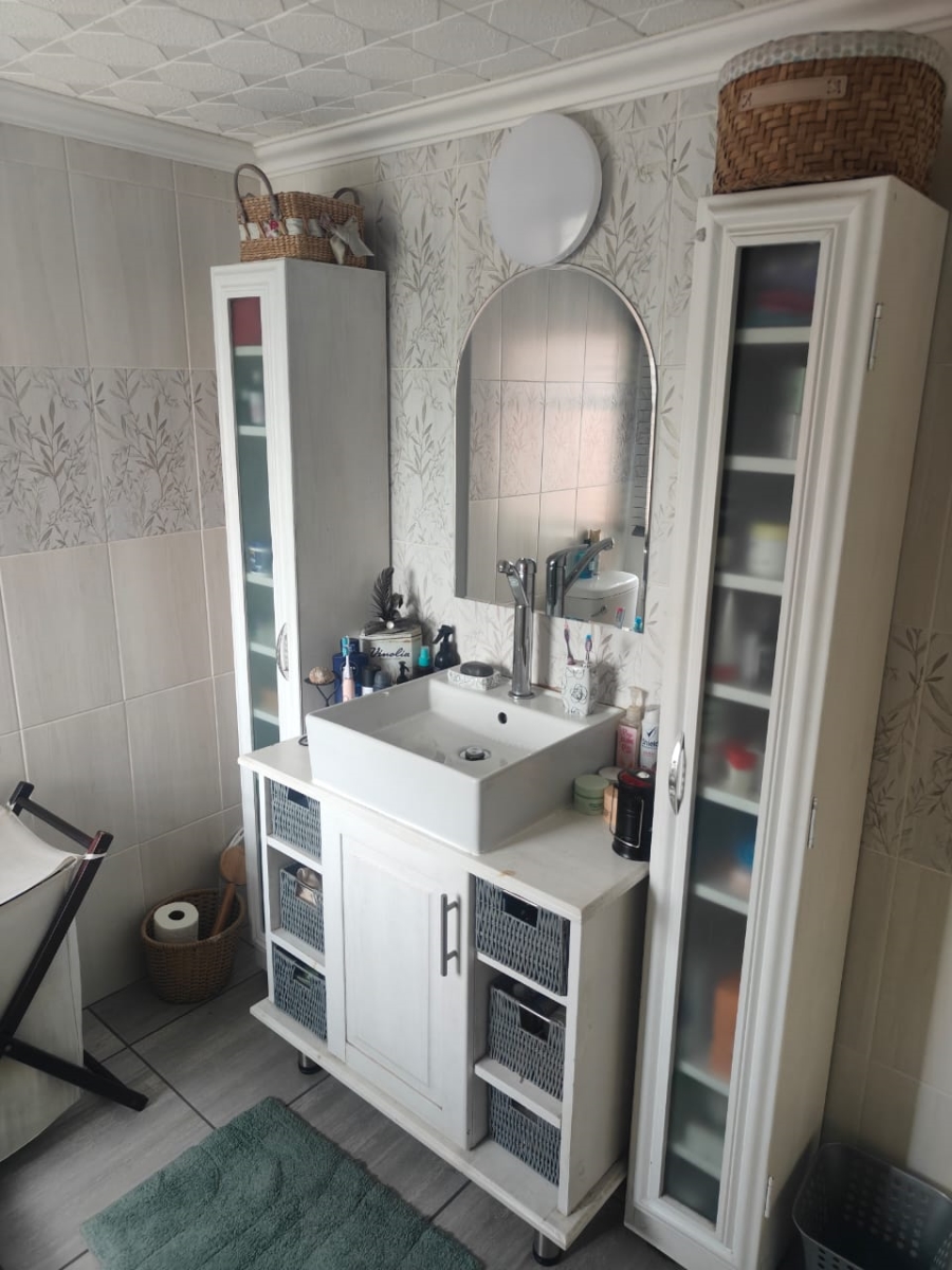 2 Bedroom Property for Sale in Inchanga KwaZulu-Natal