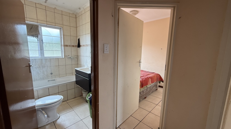 2 Bedroom Property for Sale in Prestbury KwaZulu-Natal