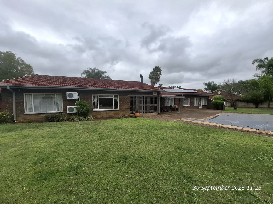 5 Bedroom Property for Sale in Aviary Hill KwaZulu-Natal