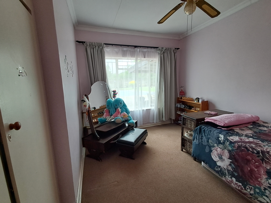 5 Bedroom Property for Sale in Aviary Hill KwaZulu-Natal