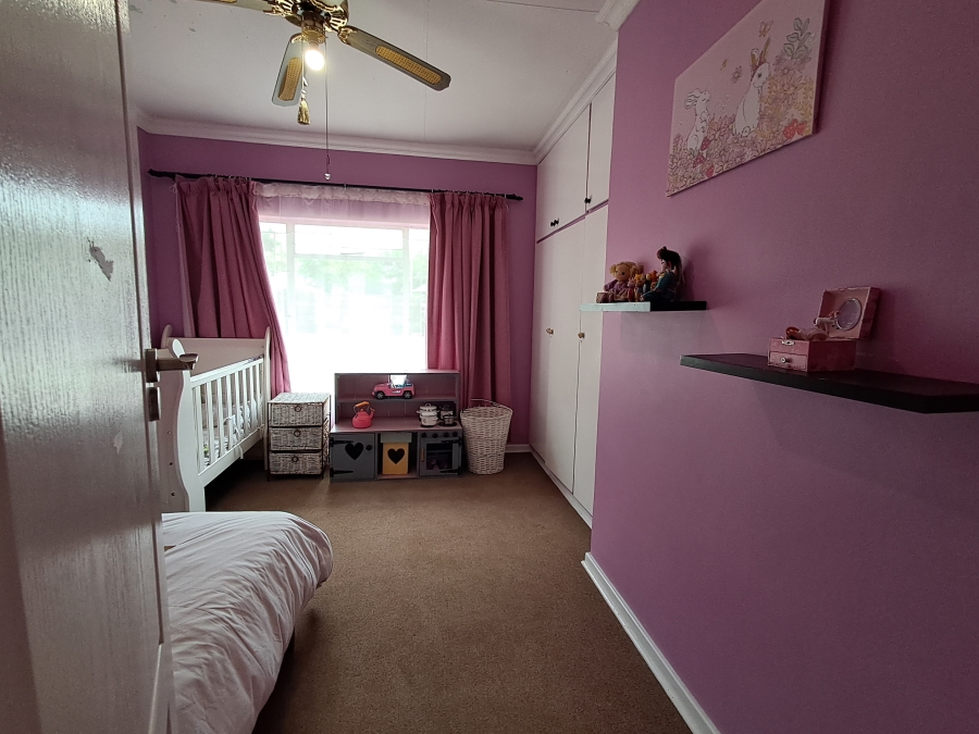 5 Bedroom Property for Sale in Aviary Hill KwaZulu-Natal